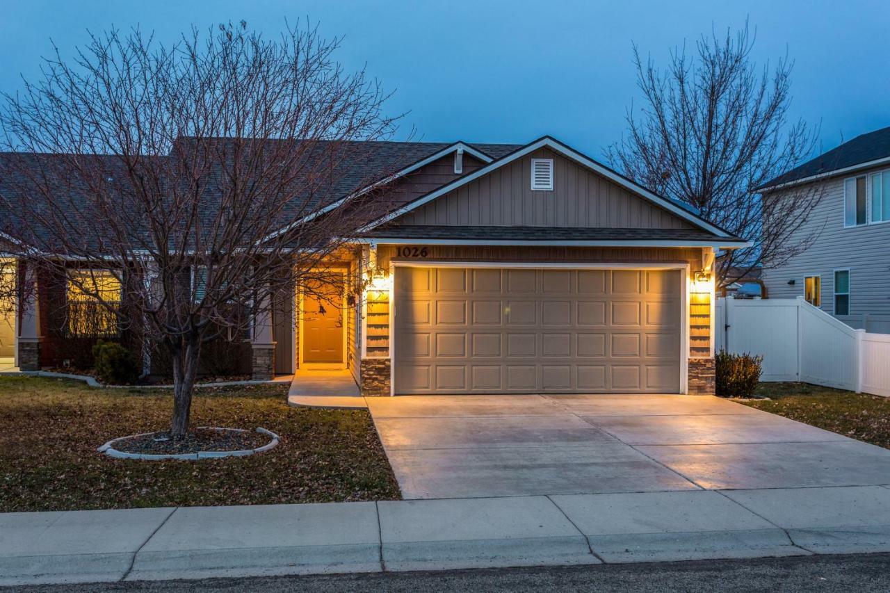 Gray Cloud Townhomes ميريديان المظهر الخارجي الصورة